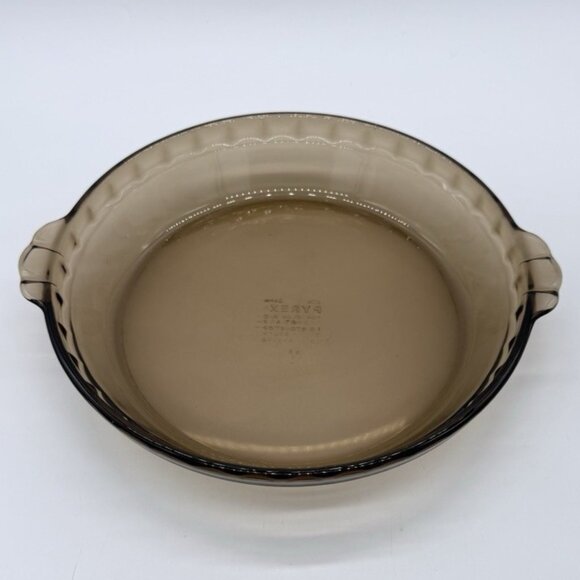 Anchor Hocking Fire-King Vintage 10" Amber Glass 1.5 Qt Fluted Pie Plate Baking - Picture 1 of 8